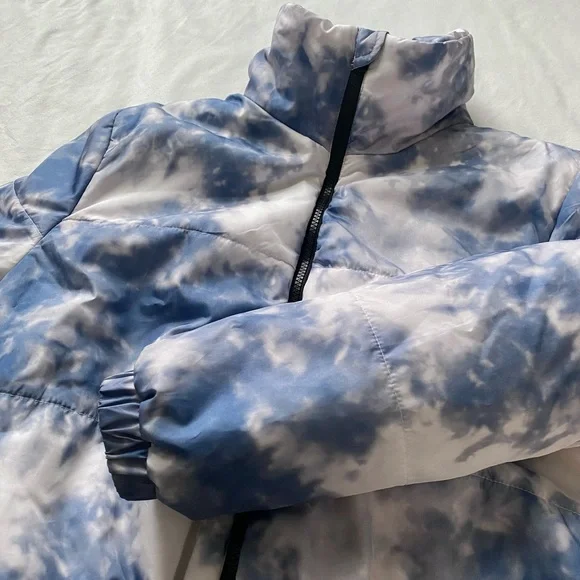 white and blue Wild Fable watercolor cloud puffer coat - Picture 6 of 8